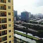 Maxwell Sweet Apartment